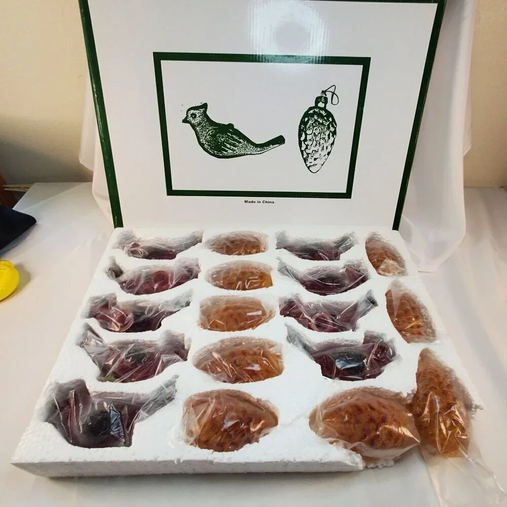 Vintage Frosted Cardinal & Pinecone Clip-On Christmas light covers Set Of 18